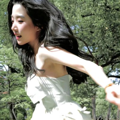 《比基尼洗车场》
