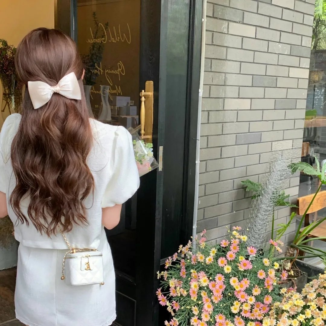 《艳女挑情》